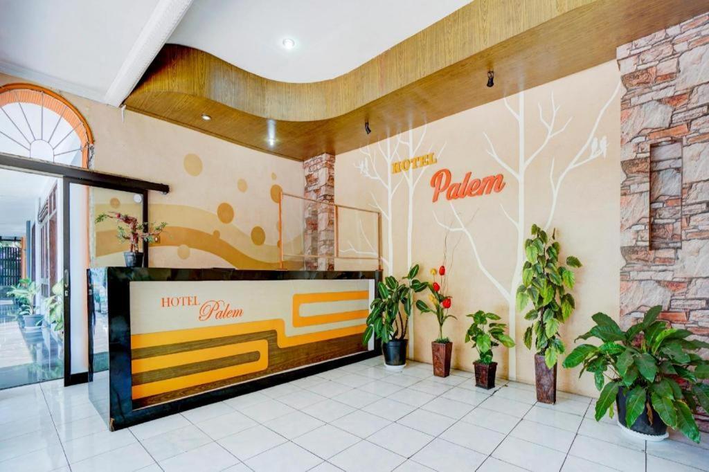 Oyo 3956 Hotel Palem 2 Syariah Malang Exterior photo